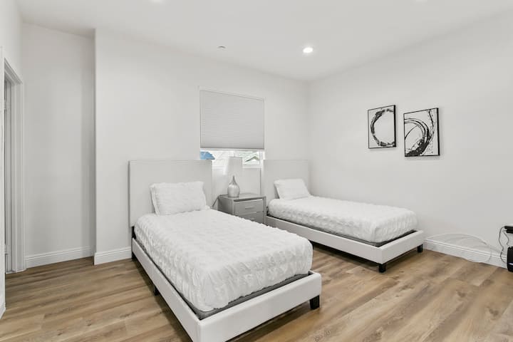 საძინებელი 4