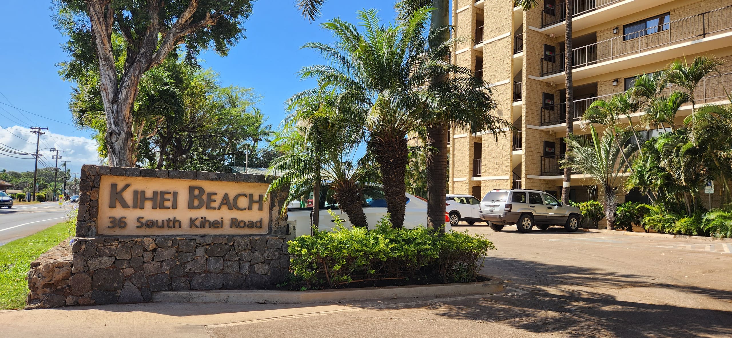 Condo in Kihei · ★4.92 · 2 bedrooms · 3 beds · 2 baths - Image 2