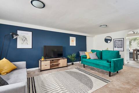 Modern 2-Bed House in Redcar - Sleeps 6