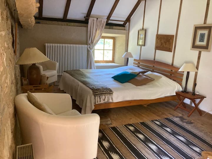 غرفة الحظيرة رقم1، زوجان