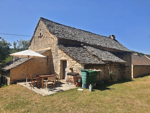 Renovated Bergerie du Causse with piano