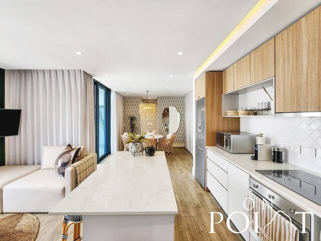 Luxury ON POINT in the heart of Sea Point gallery image 5