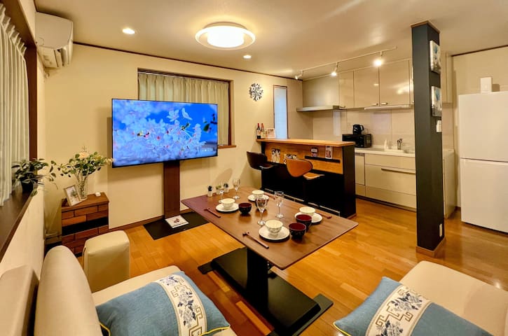 Trendy Cultural Center Koenji・4m Walk from Station