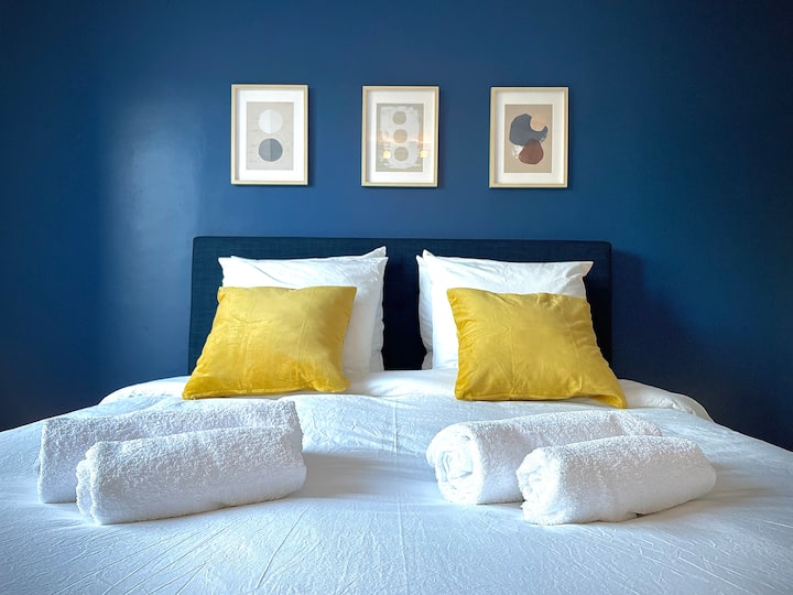 Ისიამოვნეთ დამსახურებული დასვენებით უმაღლესი ხარისხის კომფორტული ლეიბის მეშვეობით.