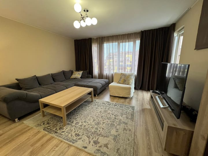 Johannesburg 2bdr Spacious Family Apt W Parking - Sofija