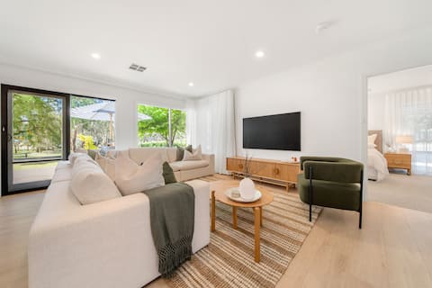 Top Airbnb: The Grape Escape~ Location & style on Shiraz Trail in Adelaide