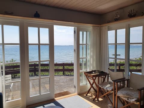 Peaceful cottage in unique surroundings