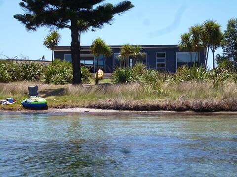 Absolute Waterfront