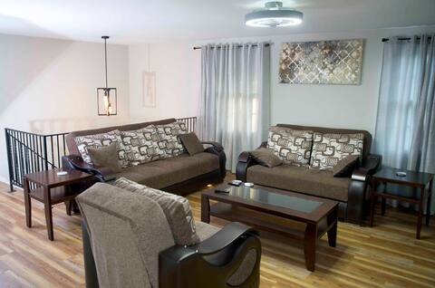 Cozy Room in home away from home