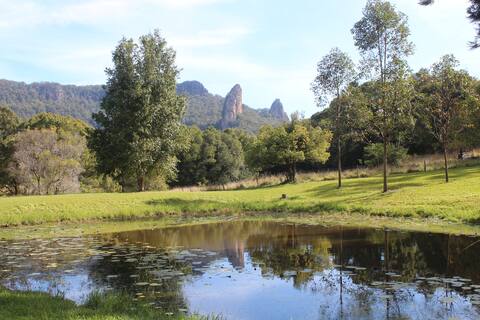 Mist Retreat Nimbin with stunning views & wildlife
