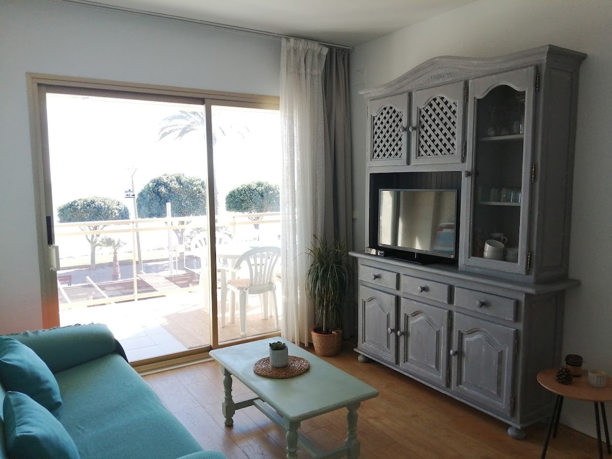 Propiedad de Airbnb exitosa: Oceanfront en Cambrils