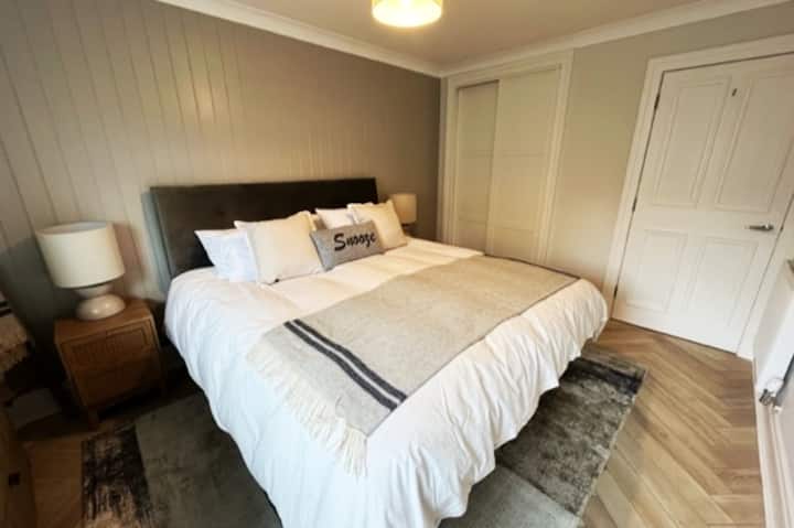 ห้องนอนที่สอง (Second Bedroom)