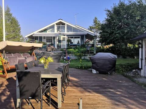 A spacious and beautiful riverside holiday home