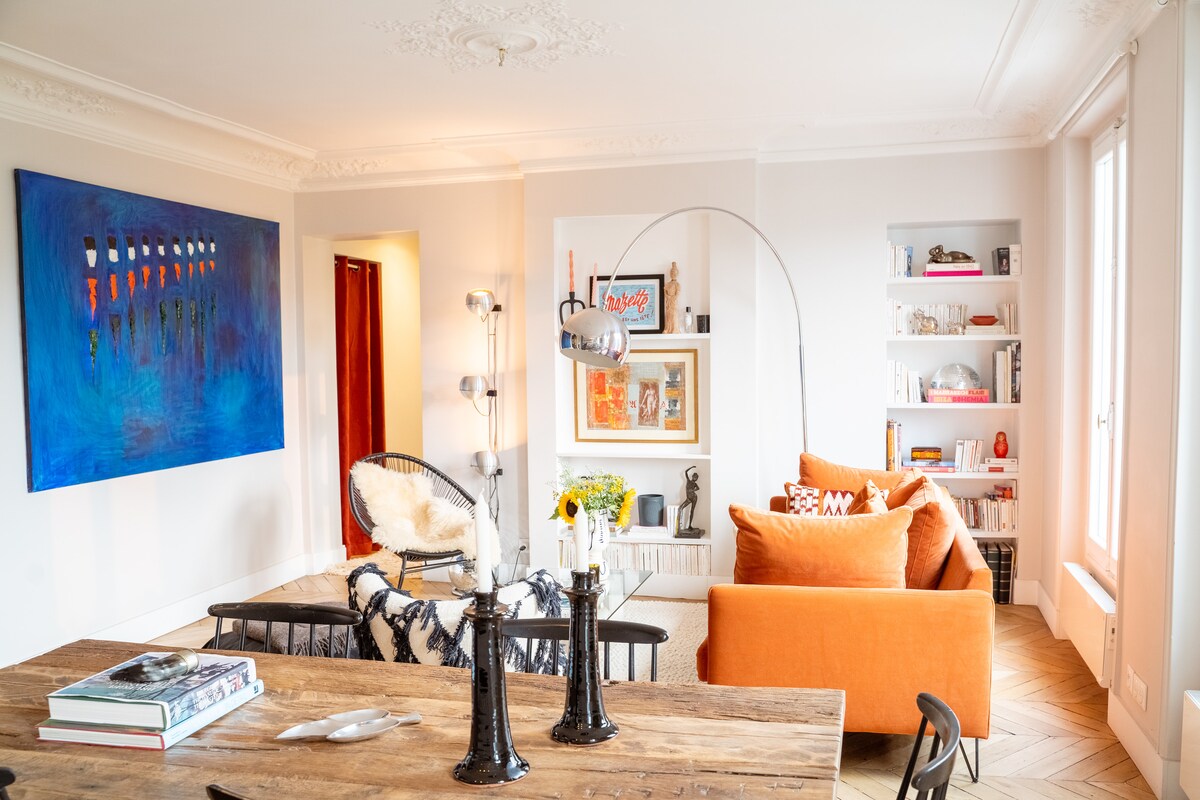 Popular Airbnb listing: Apartment in the heart of the 9th arrondissement in Paris 9e Arrondissement