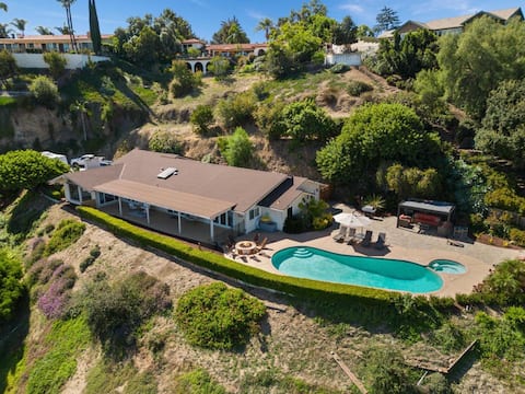 Popular Airbnb listing: Hilltop Oasis *14mi from downtown San Diego* in Casa De Oro Mount Helix