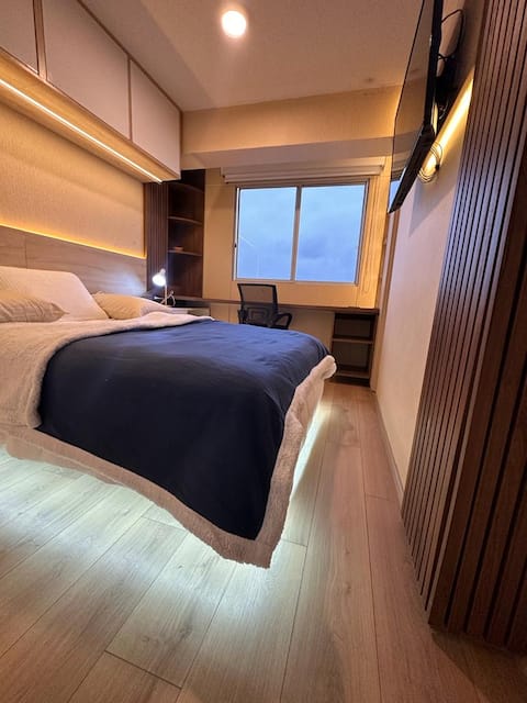 Modern ocean-view apartment