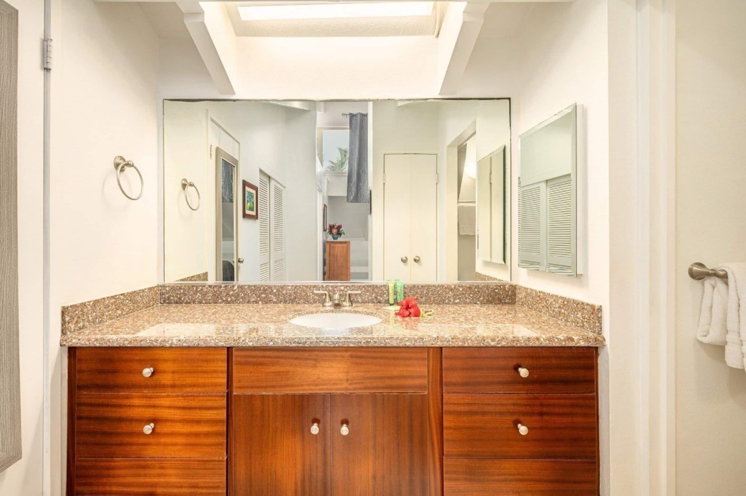 Condo in Kapaa · ★4.56 · 1 bedroom · 2 beds · 1 bath - Image 8