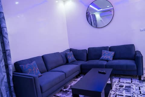 Meublé Essamay, INNA