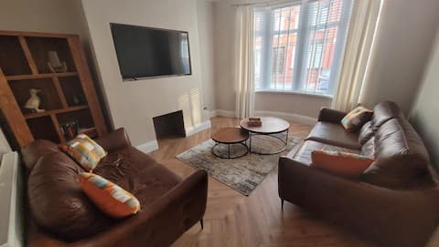 Popular Airbnb listing: Liverpool Home from Home in Aintree Village