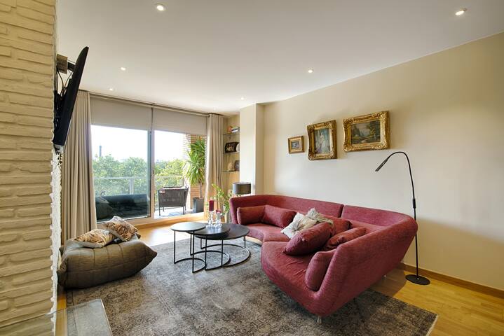 Great and Stylish Seaside Apart gallery image 4