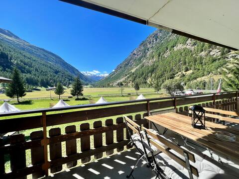 Mountain magic apartment for 6 Near Zermatt