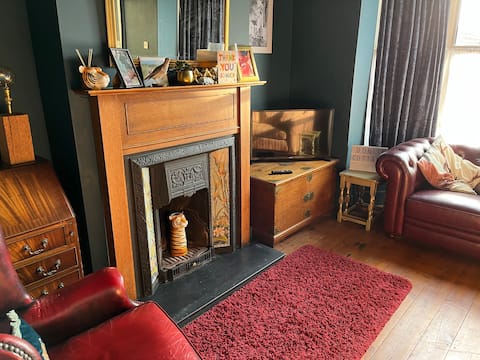 Popular Airbnb listing: Family Cottage in Sunny Hunny in Hunstanton