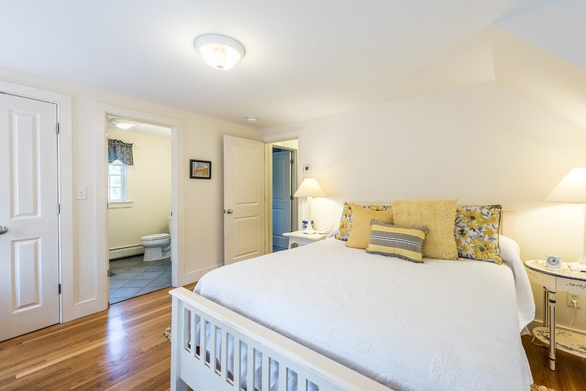 Glavna spavaća soba s kupaonicom