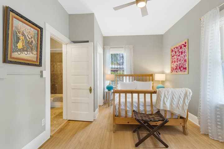 غرفة النوم 3: سرير كامل الحجم