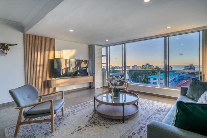 Chic Ocean Facing Penthouse Full Power Backup gallery image 2