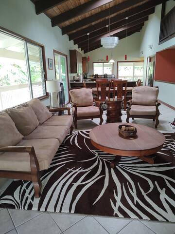 Hokulele Hale – steps to the beach TVR 4188 gallery image 4