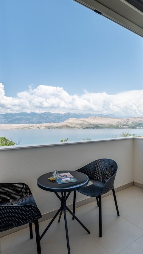 Popular Airbnb listing: Apartments Adelita - 2. floor in Bošana