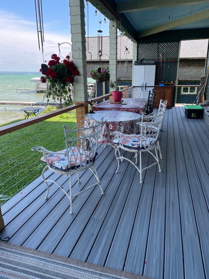 Lakeside Cottage on Cayuga Lake