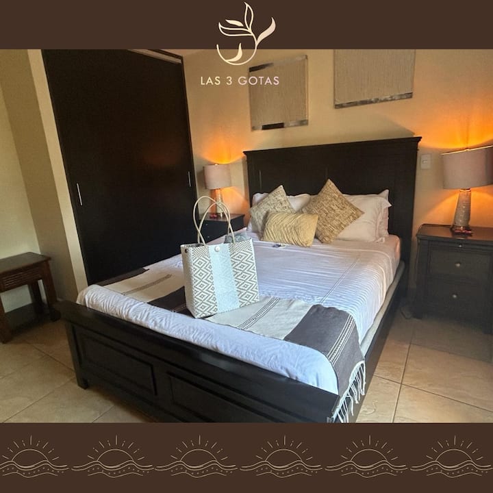 Pohodlný a priestranný priestor vedľajšej miestnosti s centralizovaným klimatizačným systémom.