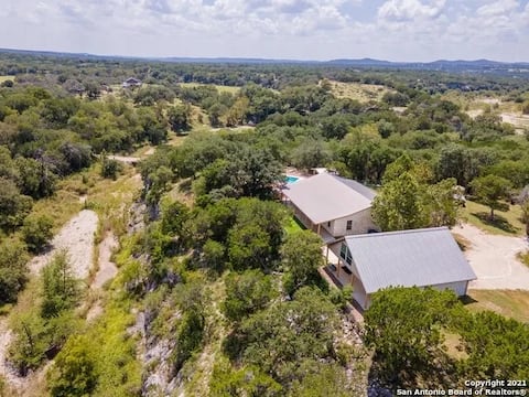 Bandera Group Getaway | Private Pool | Pets OK