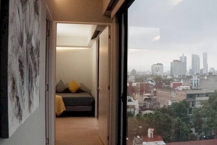 2BR WFH Oasis: AC + views gallery image 3