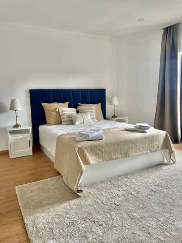 LouriVillage gallery image 2