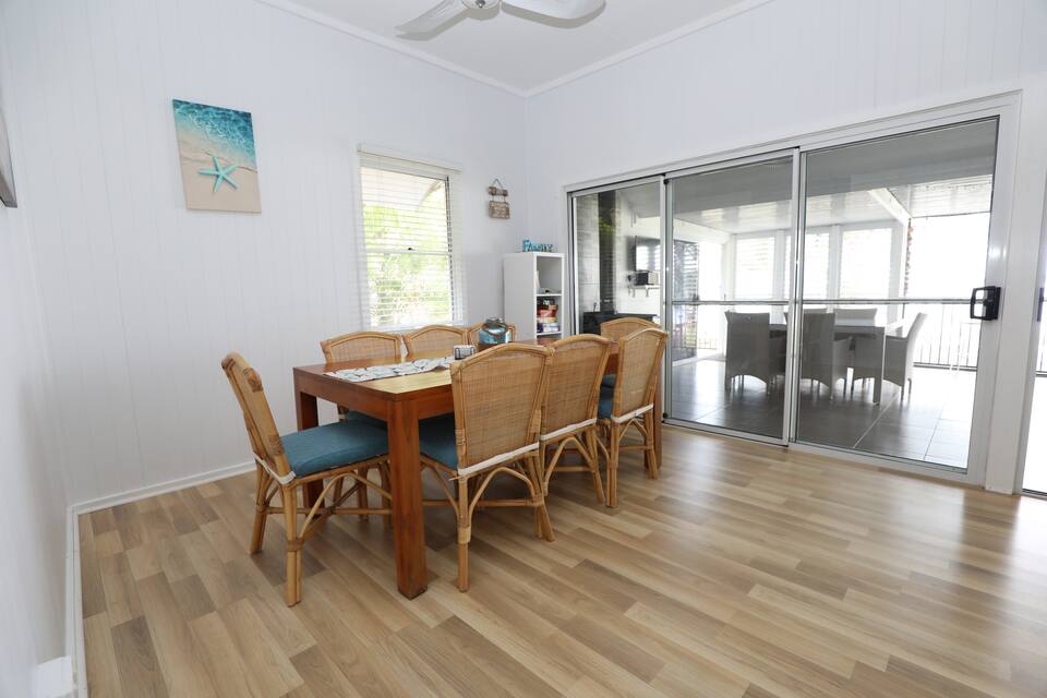 Poona Palm Villa on the beach, Poona, Queensland, Australia, photo 5 of 10