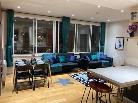 Popular Airbnb listing: Central Sheffield 3BED 3BATH IV Pent-Apartment in City Centre
