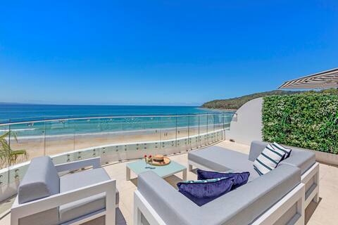 Noosa Beachfront Penthouse