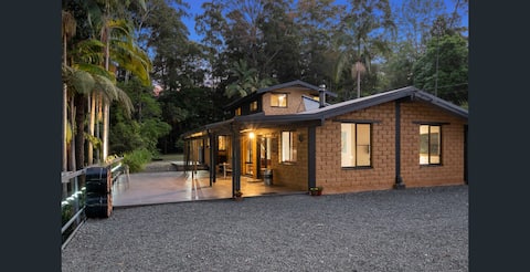 Entire House - Coastal Rainforest Paradise