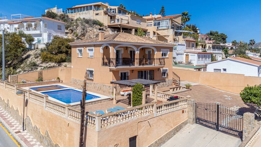 The Scarlet Villas
 managed Airbnb listing 3