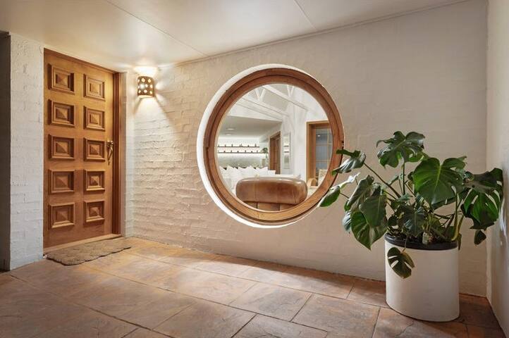 Coastal Spanish-inspired Casa – Pet Friendly gallery image 2