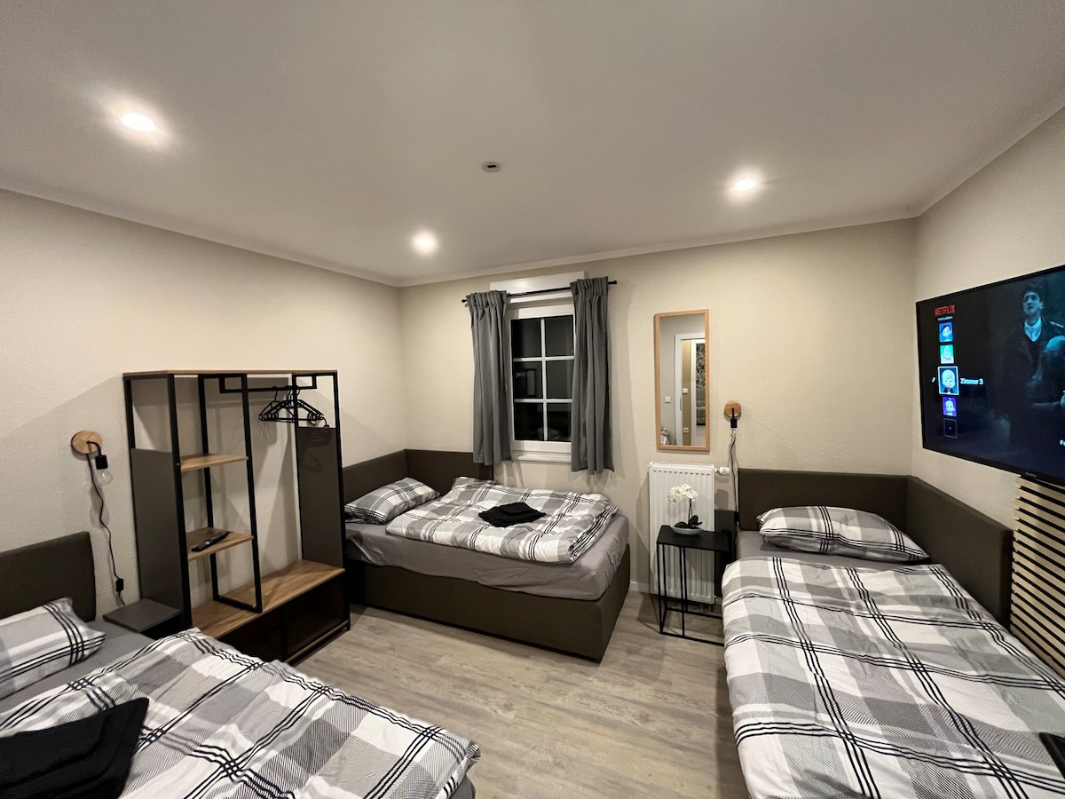 Soba br. 2
Može se koristiti kao jednokrevetna ili dvokrevetna soba