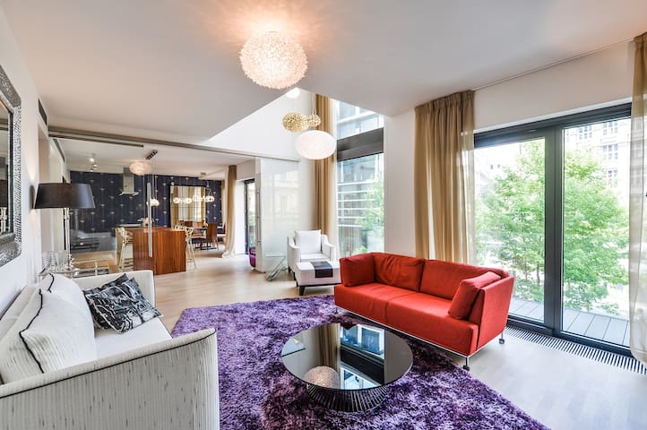 2-fl. Central Apt. (Kafka Statue View)