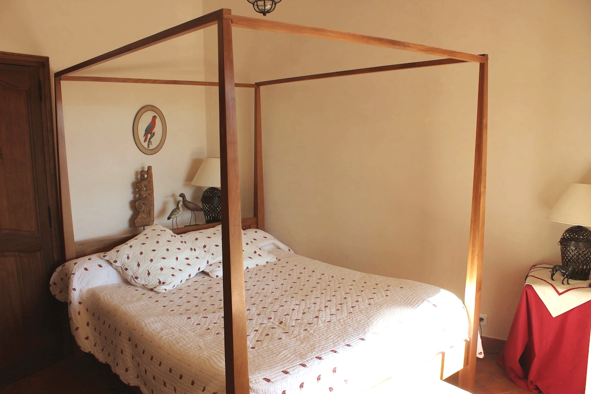 La chambre baldaquin