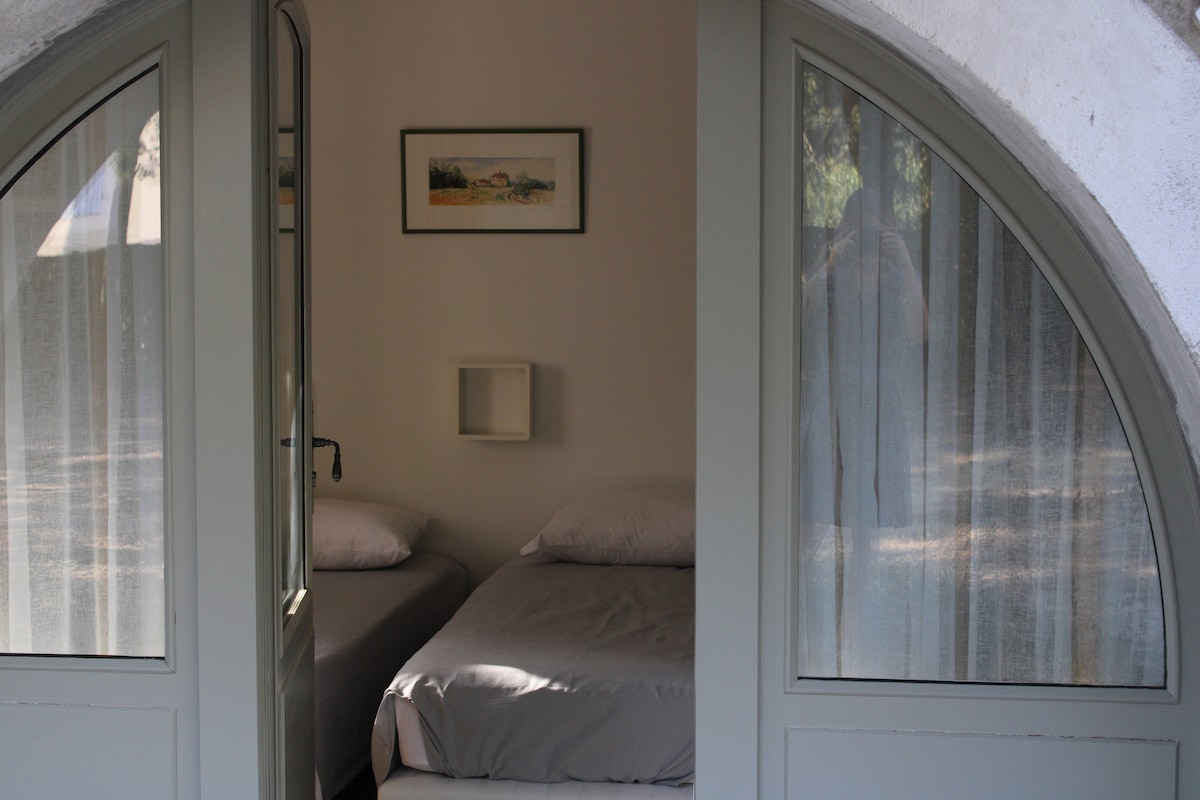 غرفة النوم 1