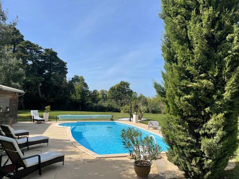 Mas between Alpilles and Luberon