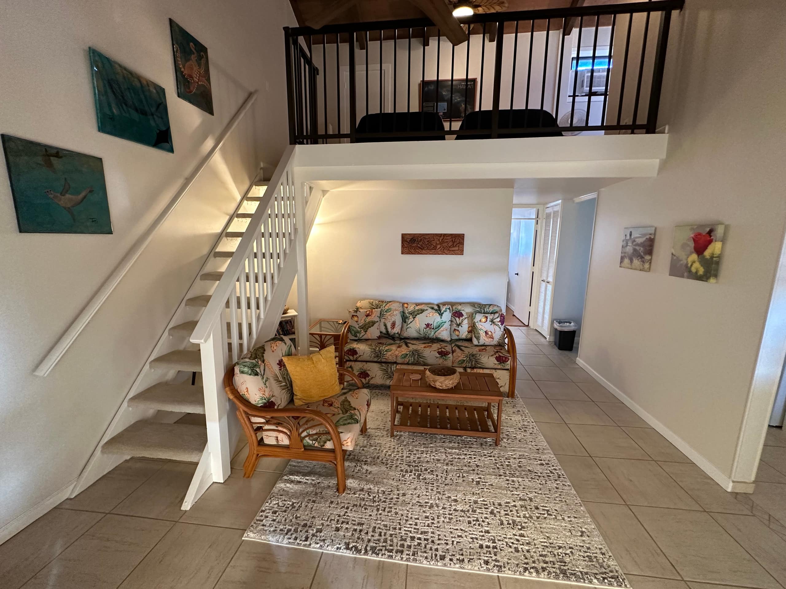 Oceanfront Lofted Penthouse! - Photo 3