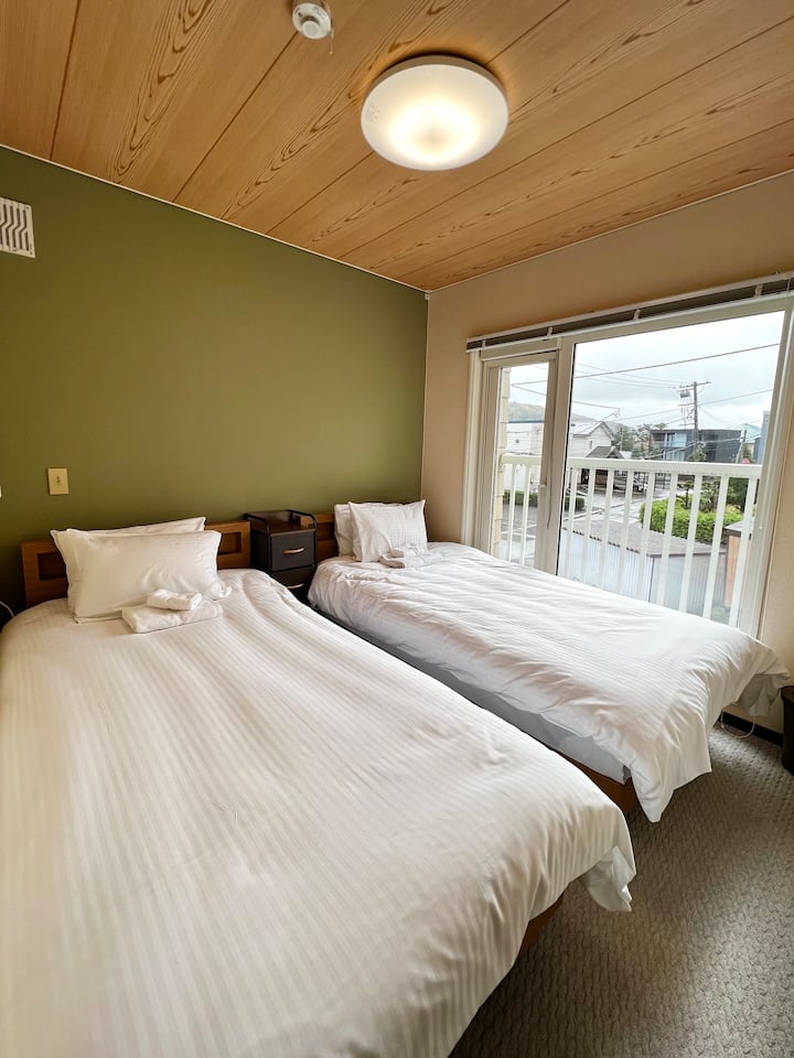 غرفة النوم 2