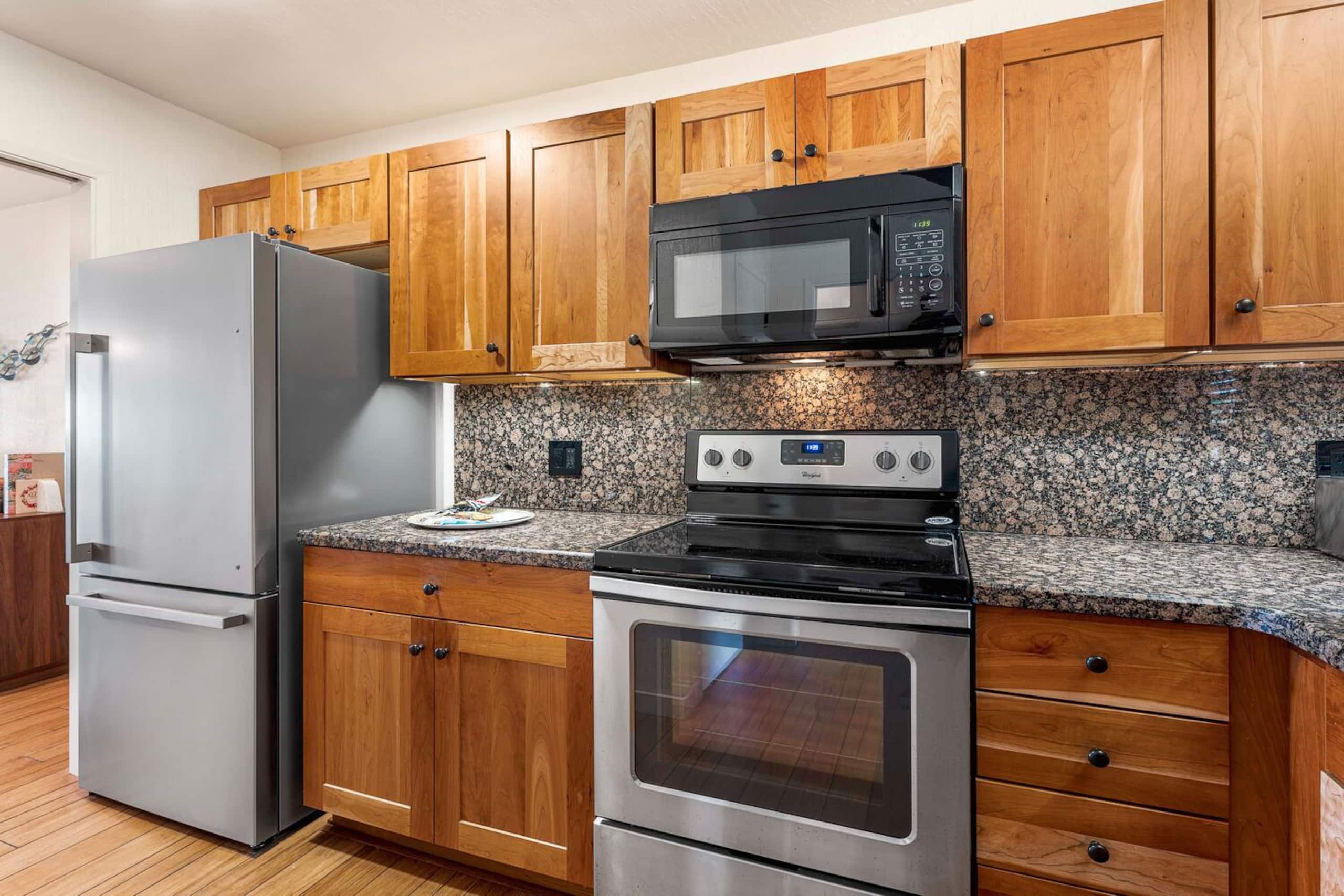 Condo in Kailua-Kona · ★5.0 · 2 bedrooms · 2 beds · 2 baths - Image 27